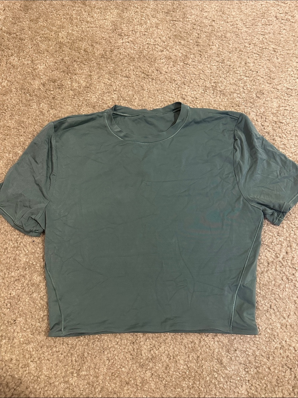 Lululemon cropped top